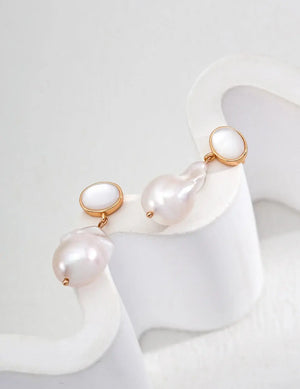 Irregular Large Pearl & Shell Earrings Glim Wink