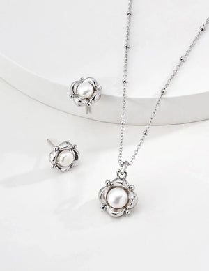 Flower Pearl Necklace - Glim Wink