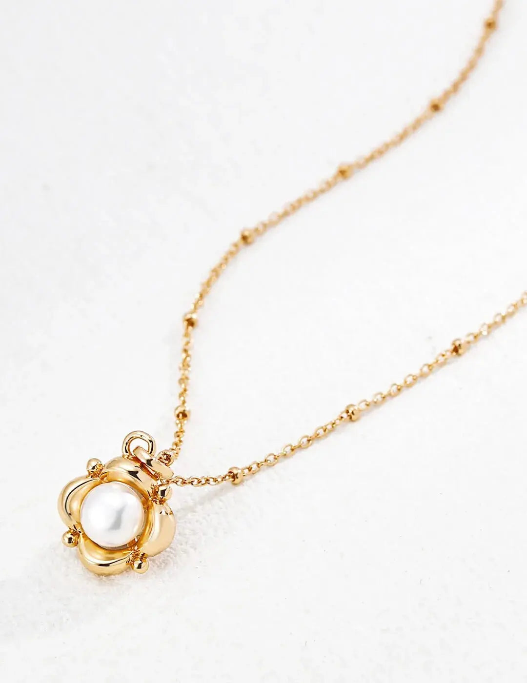Flower Pearl Necklace - Glim Wink