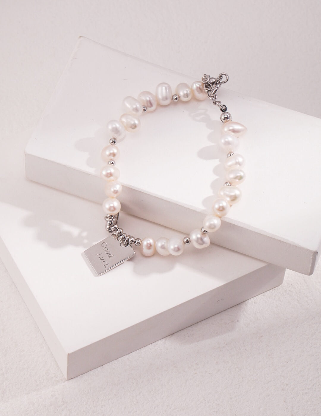 Lucky Charm Pearl Bracelet Glim Wink