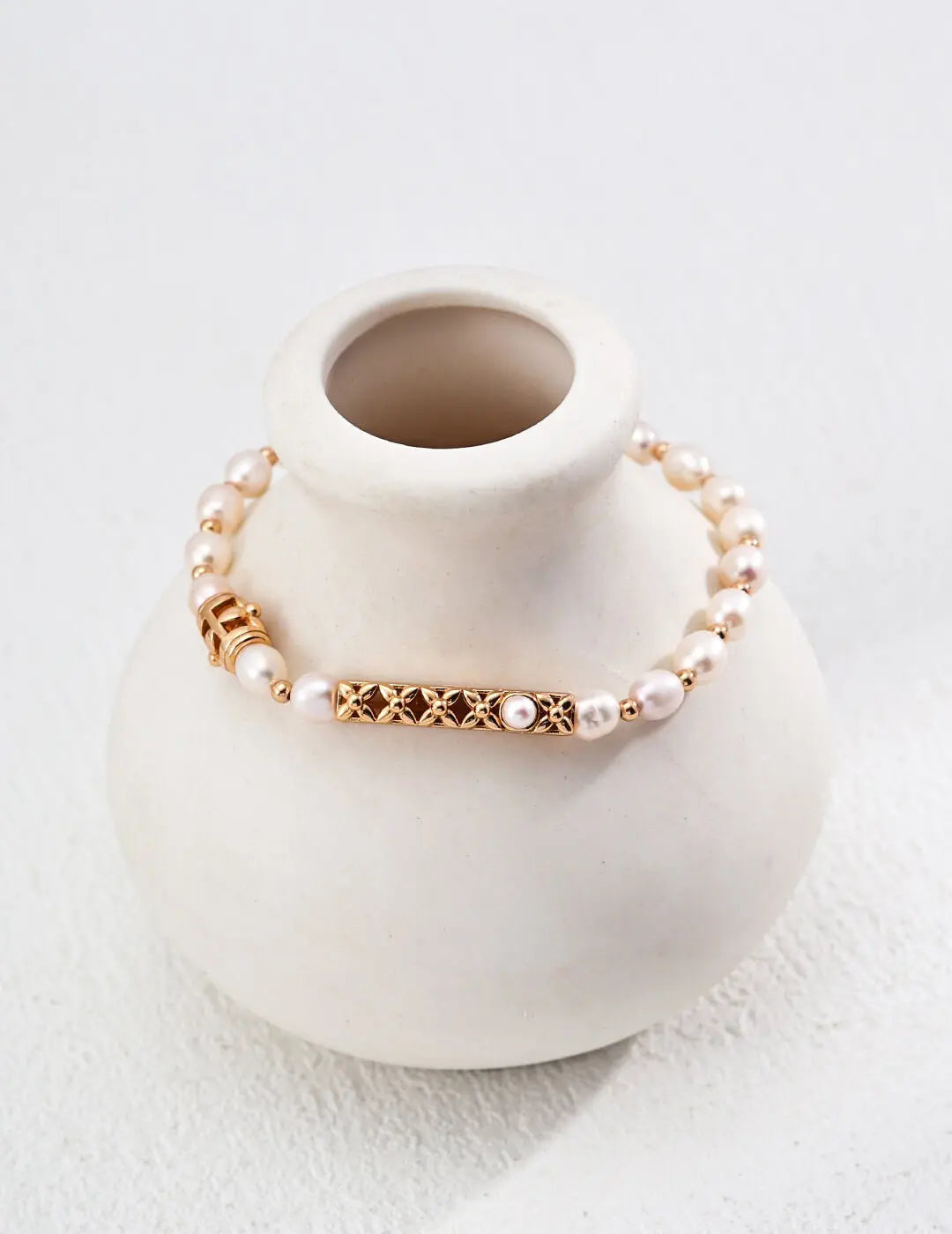 Silver Bar Wrapped Pearl Bracelet Glim Wink