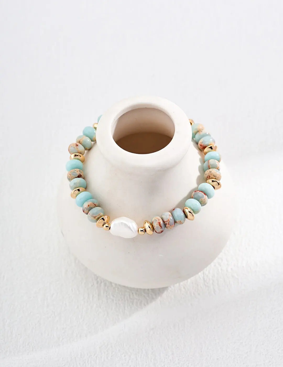 Pearl Shoushan Stone Bracelet Glim Wink