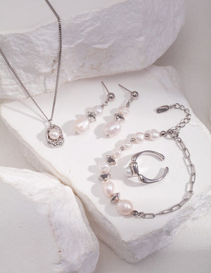 Potato Baroque Pearl Bracelet Glim Wink