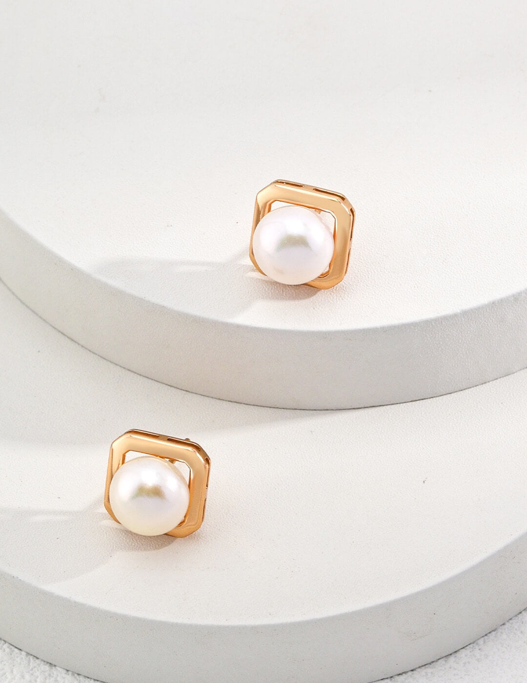 Geometric Pearl Stud Earrings Glim Wink