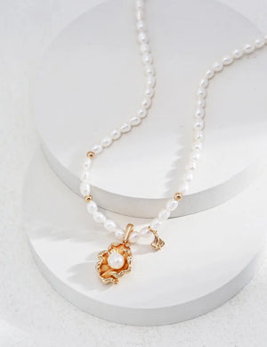 Pearl Wave Necklace Glim Wink
