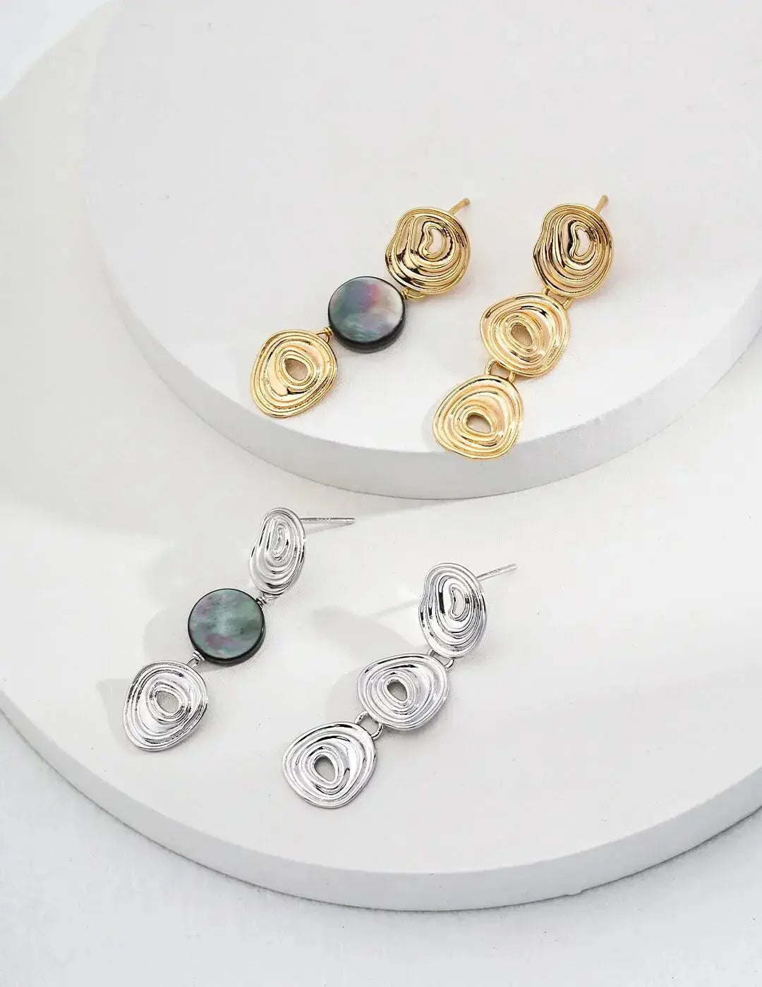 Ambition Woman Modern Elegant Jewelry – Redefine Professional Style with Timeless Pieces Glim Wink