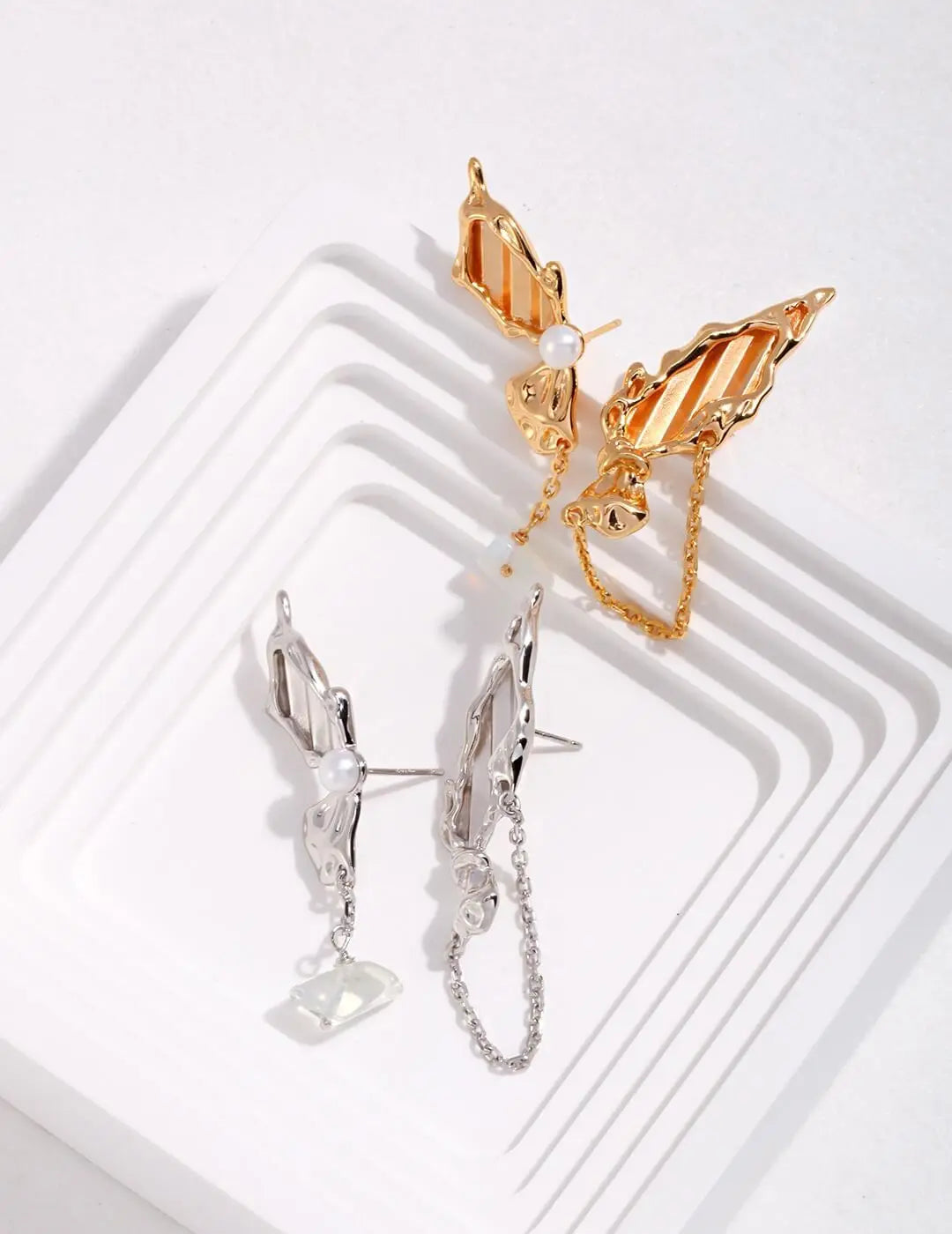 Jewelry That Helps Career Women Unwind (Even on Busy Workdays) Glim Wink