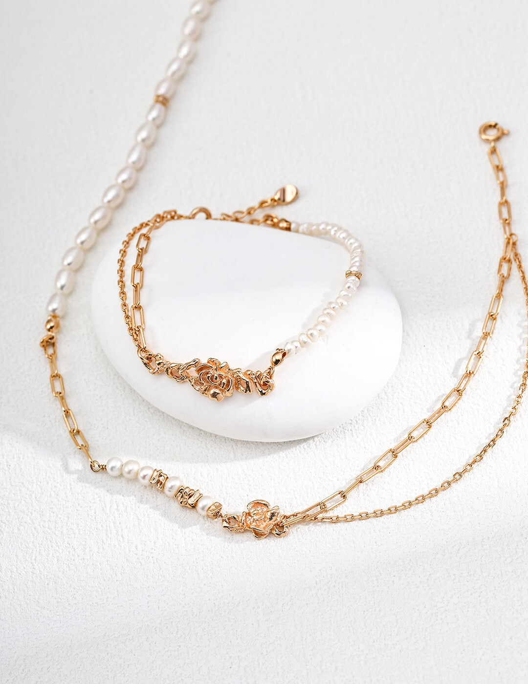 Cultured vs Natural Pearls: What Career Women Need to Know Before Investing