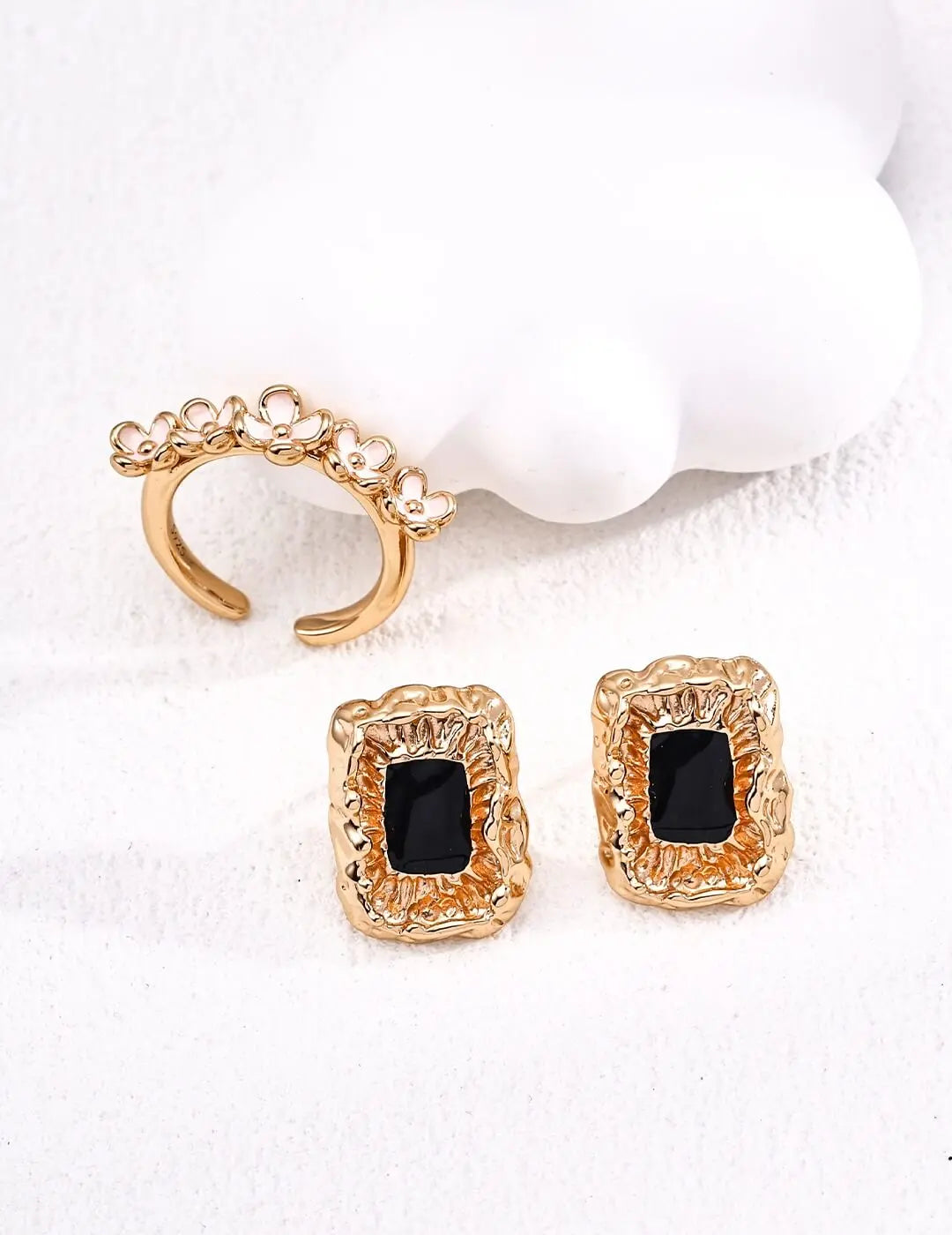 How to Style Jewelry for a “Power Casual” Office Glim Wink