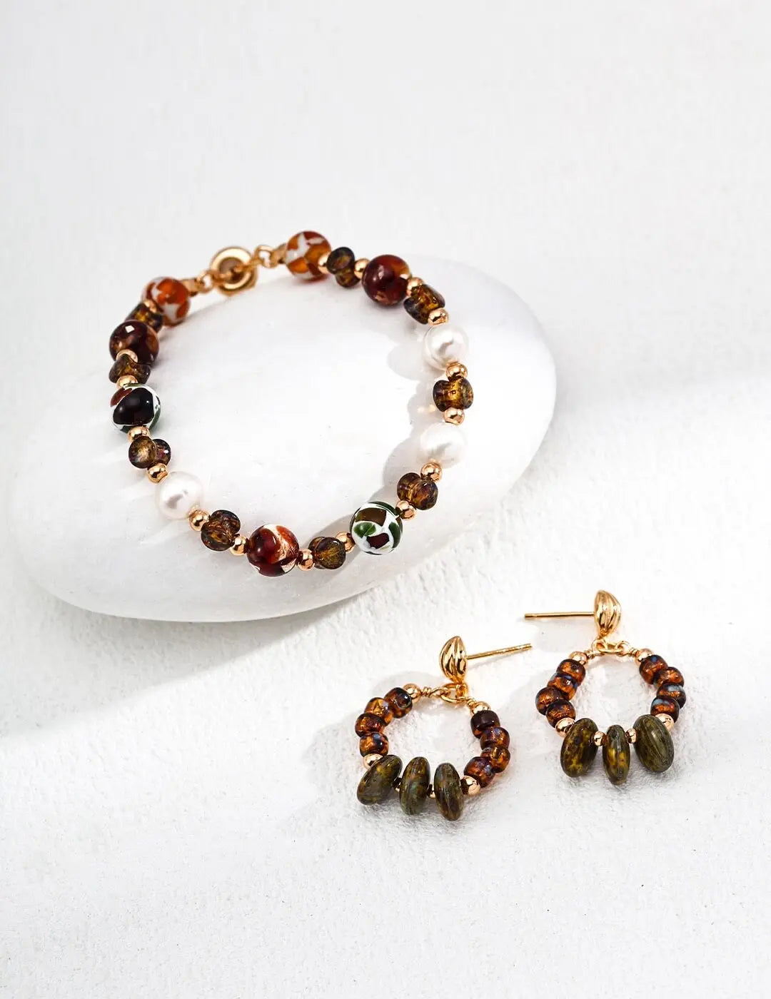 How to Choose Colored Jewelry by Career Field – Professional and Tailored to Your Role Glim Wink