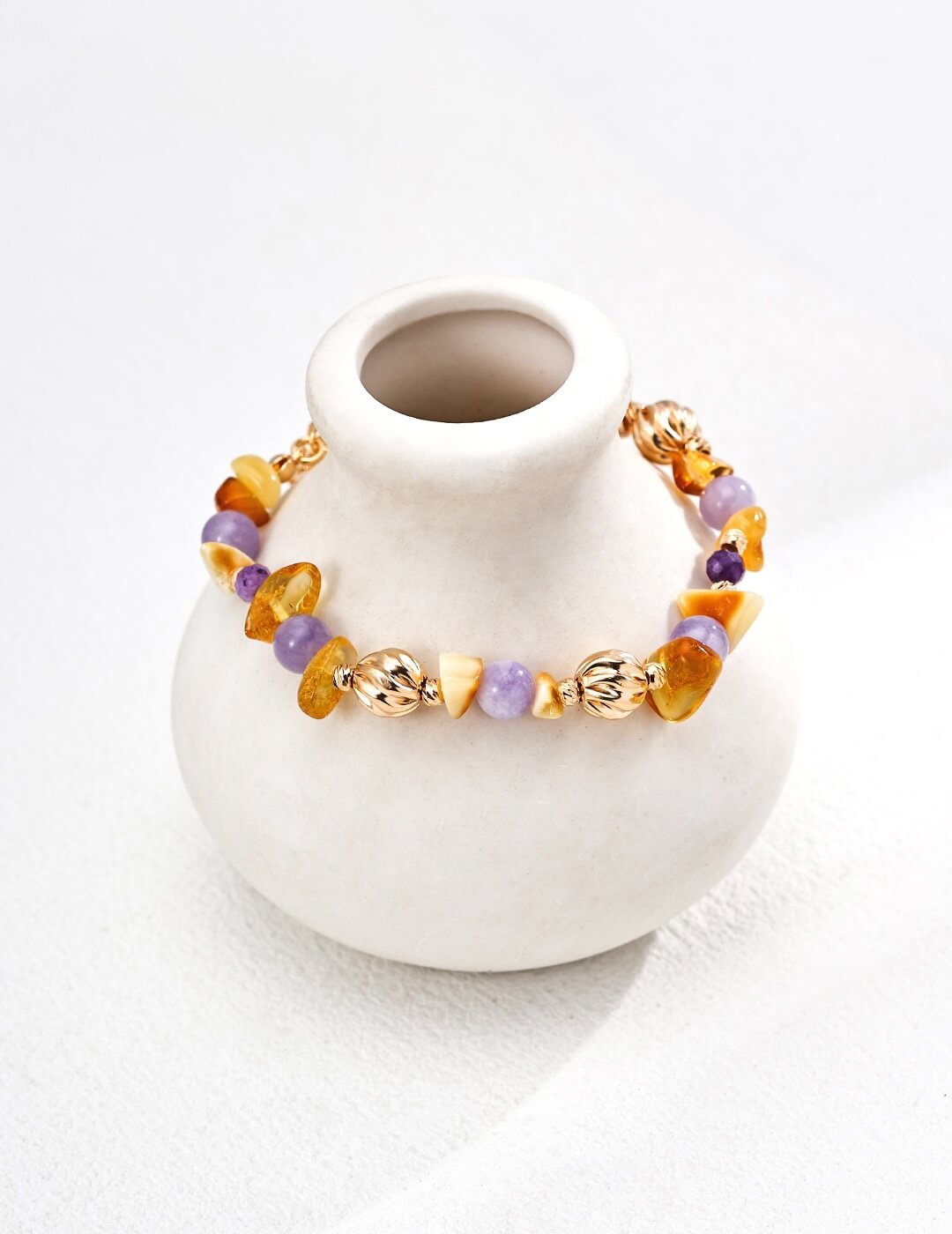 Transitioning Colored Jewelry From Office to Evening – 3 Easy Hacks