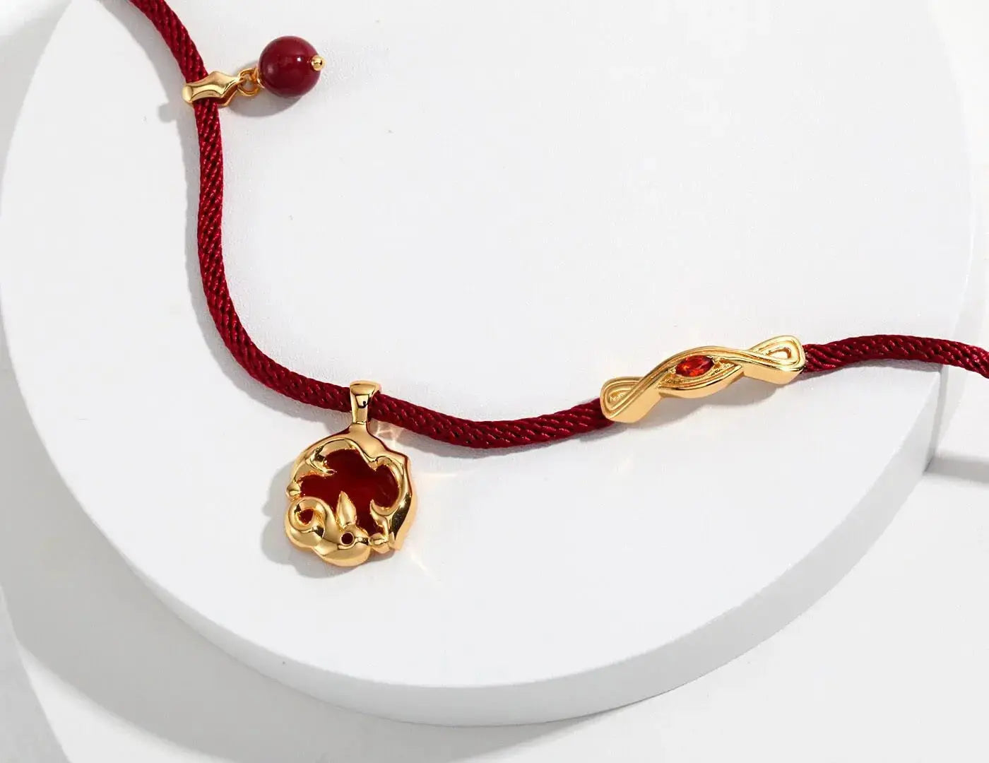 New Chinese Style Jewelry: Blend Tradition and Modernity at Work Glim Wink
