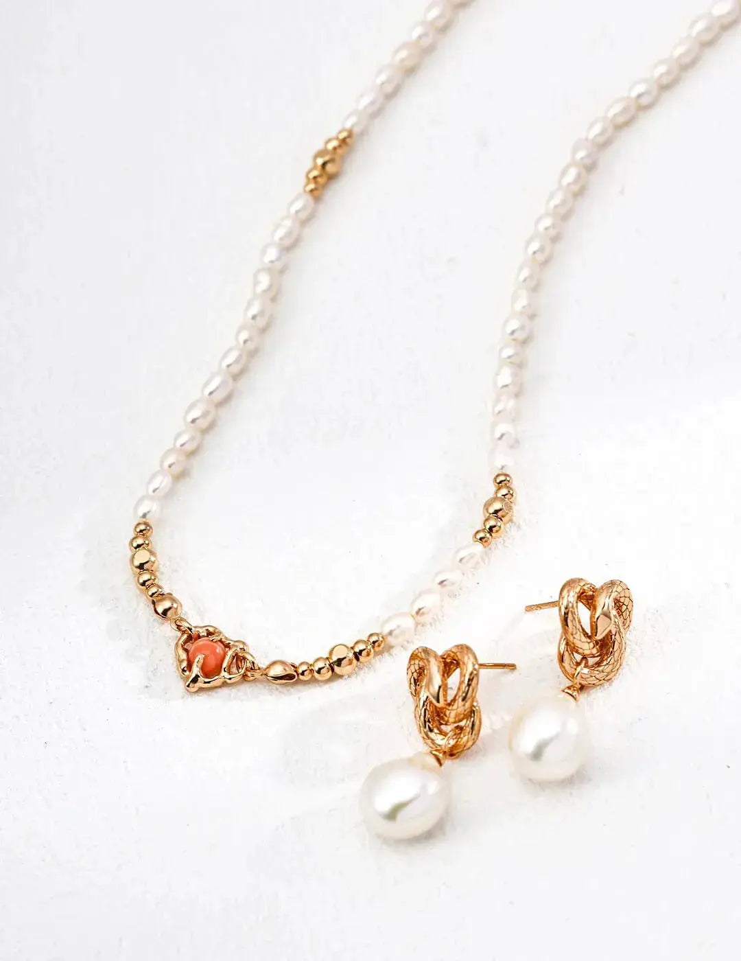 Refined Edge Professional Jewelry – Bold Simplicity for the Confident Trailblazer Glim Wink