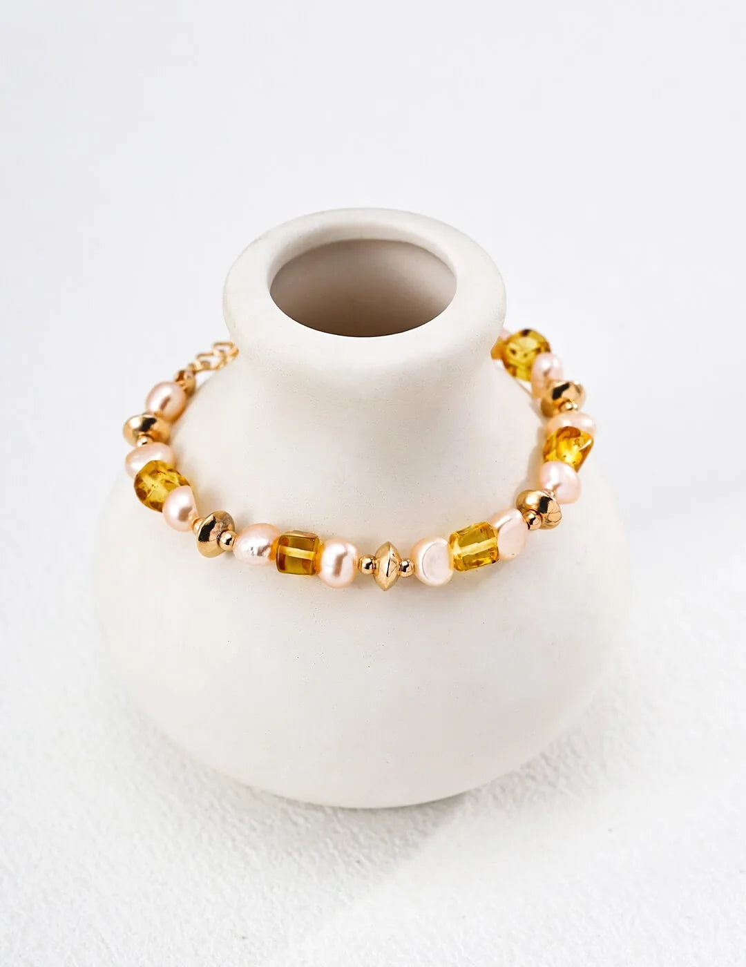 Pearl Champagne Amber Bracelet Glim Wink