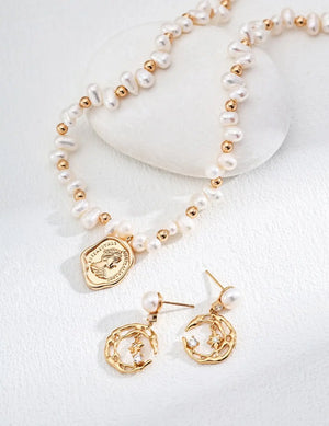 Star & Moon Pearl Earrings Glim Wink