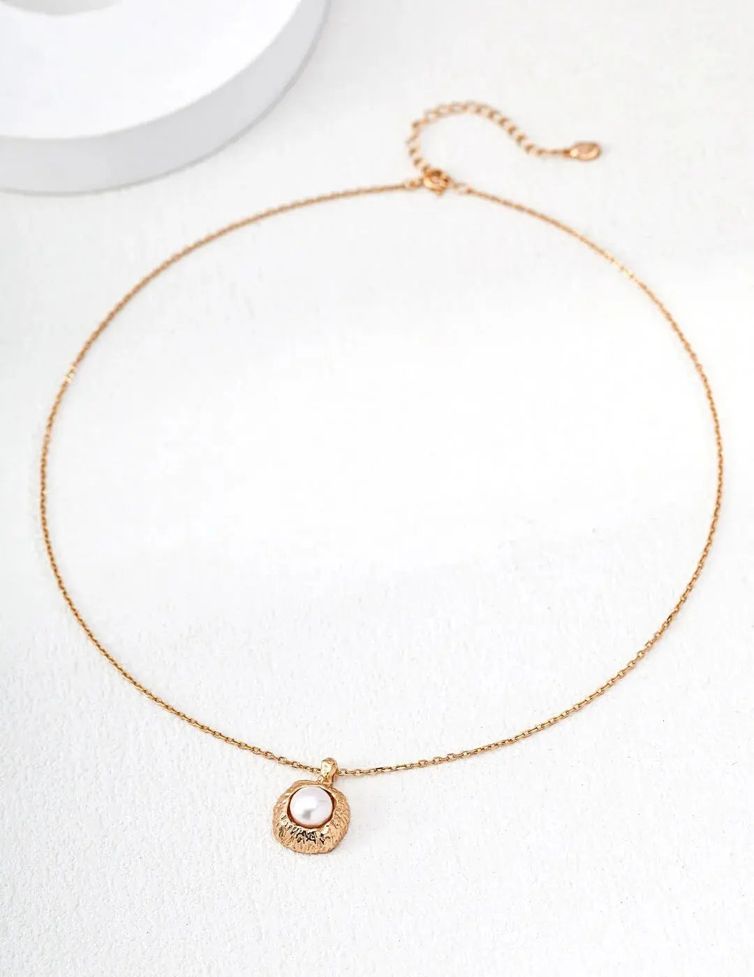 Brecciated Pattern Pearl Necklace Glim Wink