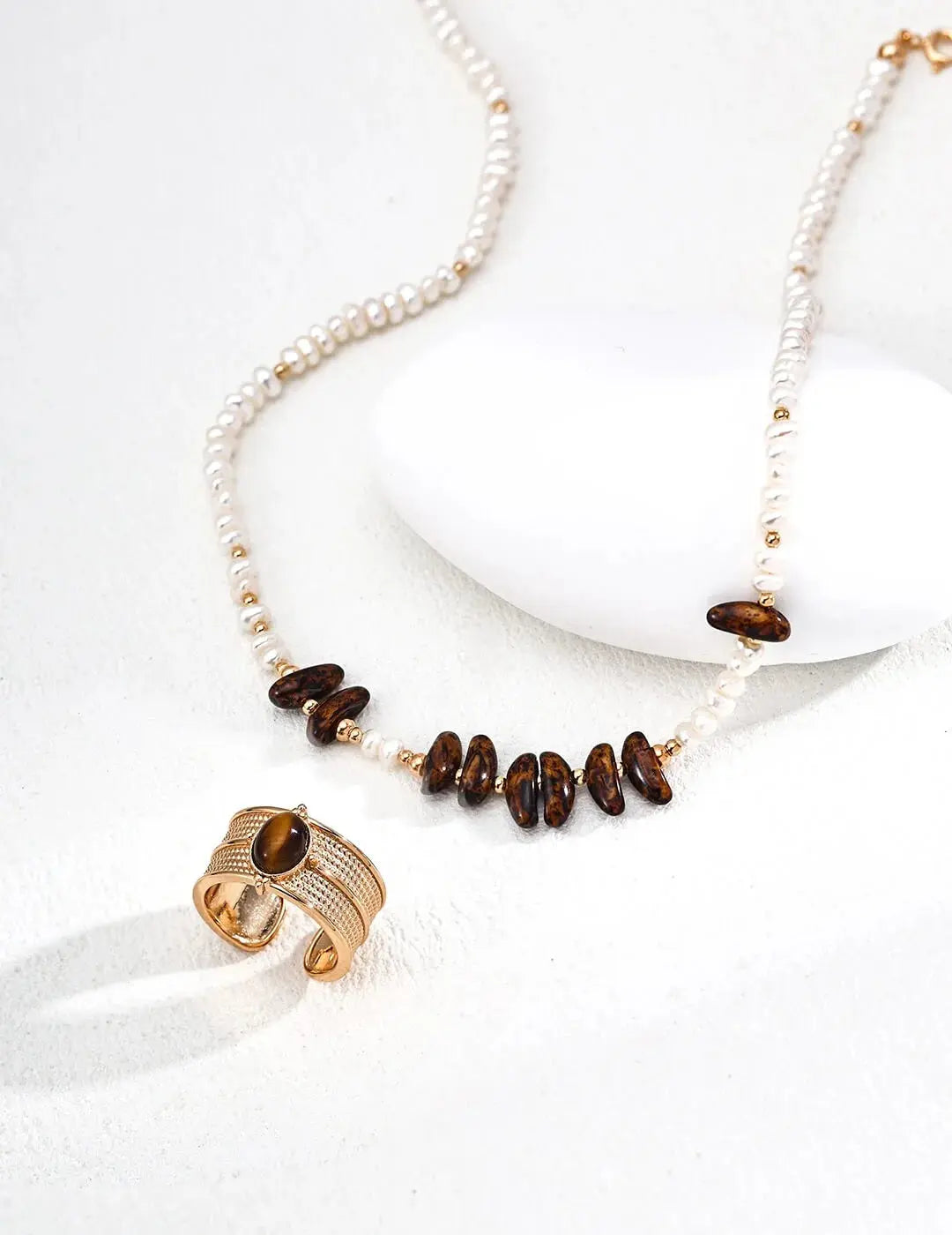 Natural Czech Glass Pearl Necklace Glim Wink