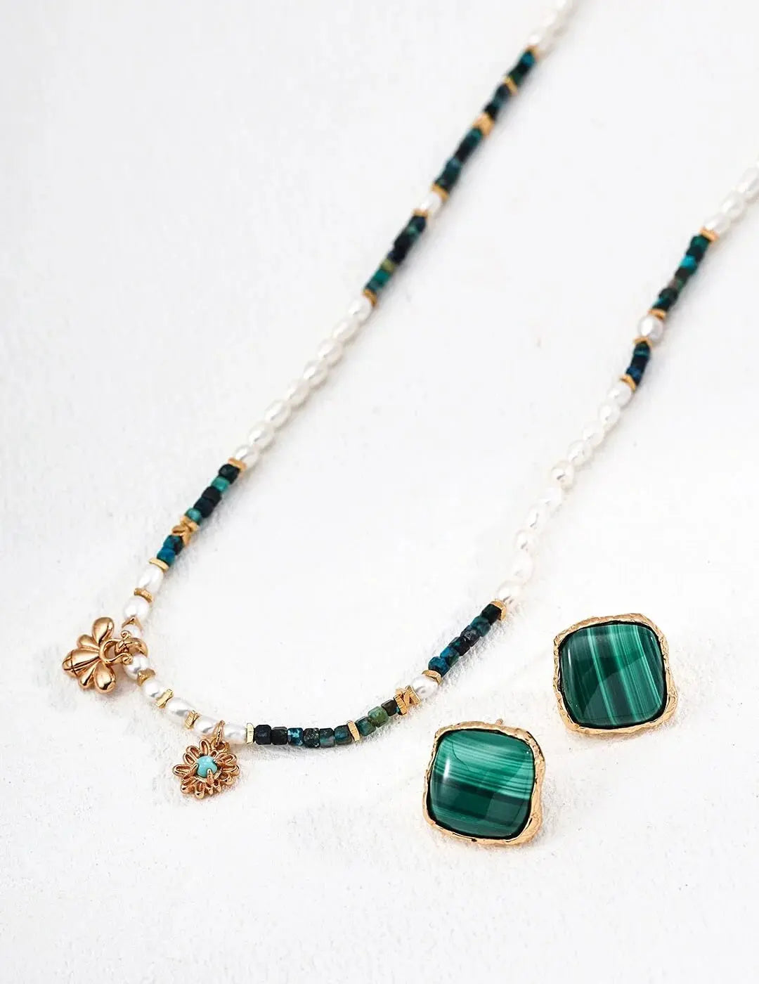 Pearl Malachite and Turquoise Bee Pendant Necklace Glim Wink