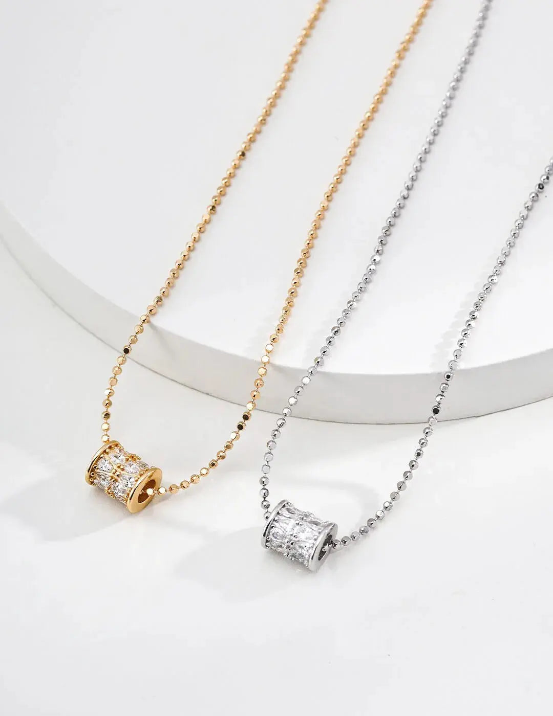 Drum Shape Zircon Necklace - Glim Wink