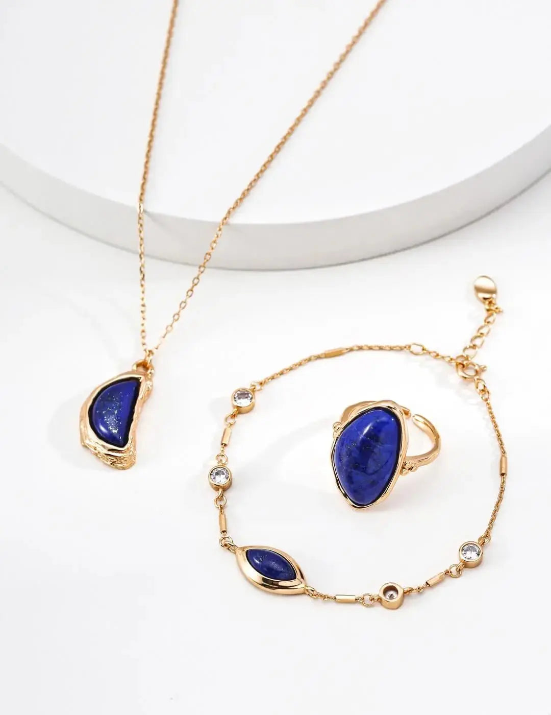 Natural Lapis Lazuli Crescent Moon Necklace - Glim Wink