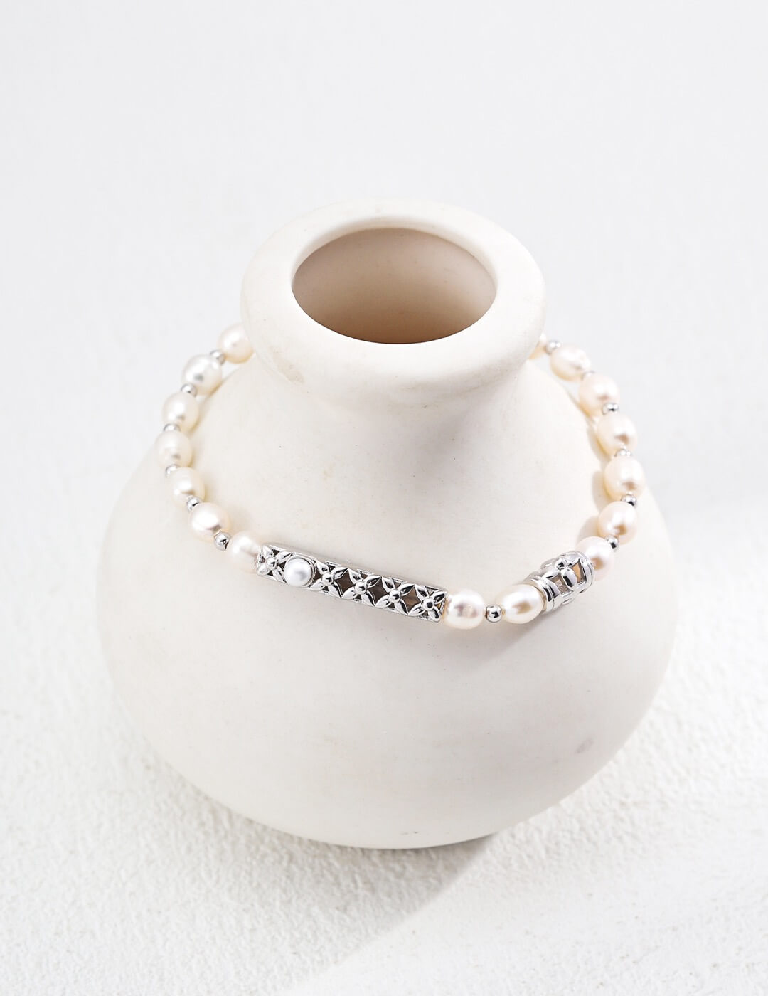 Silver Bar Wrapped Pearl Bracelet Glim Wink