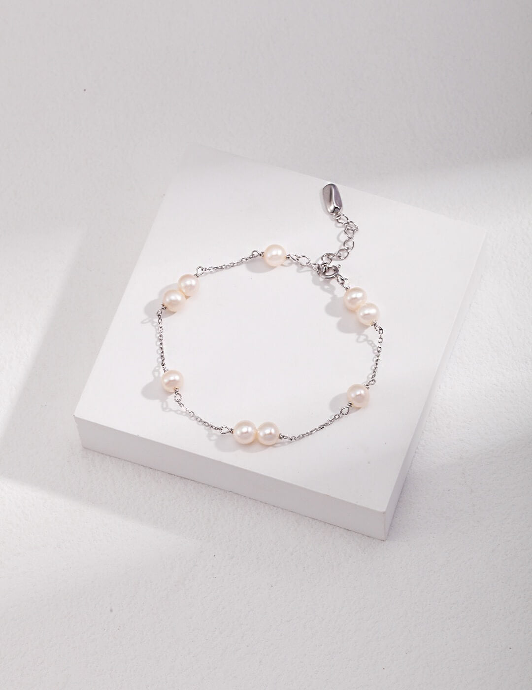 Starlight Pearl Bracelet Glim Wink