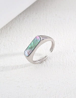 Minimalist Black Mother-of-Pearl Ring Glim Wink