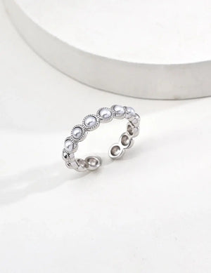 Minimalist Faux Pearl Ring Glim Wink