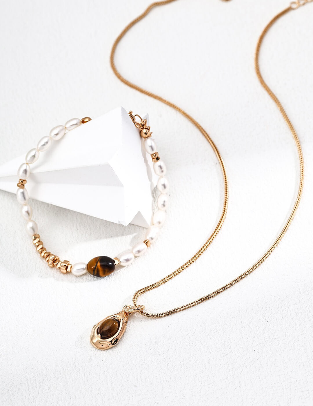 Tiger's Eye Pearl Bracelet Glim Wink