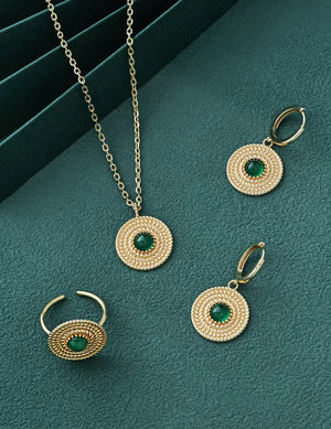 Chalcedony Necklace Glim Wink