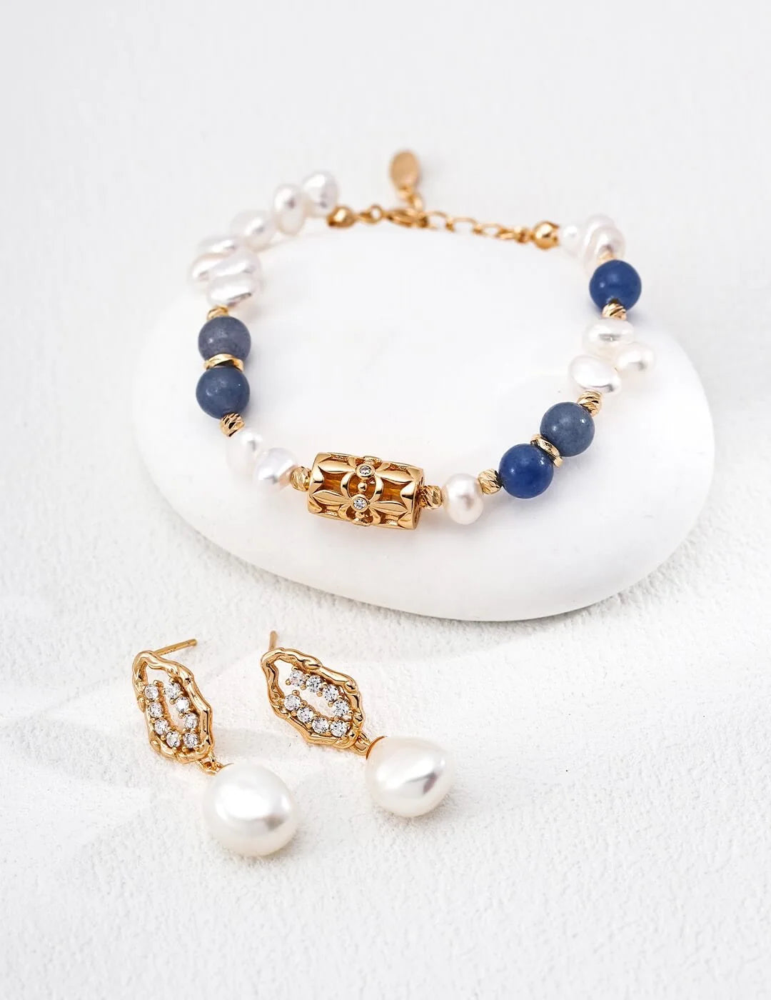 Four-Leaf Flower Aventurine Pearl Bracelet Glim Wink