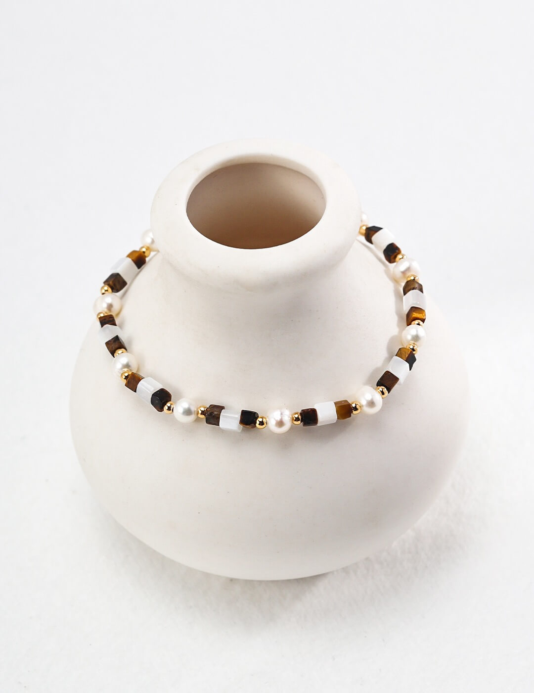 Mother of Pearl & Tiger's Eye Bracelet Glim Wink