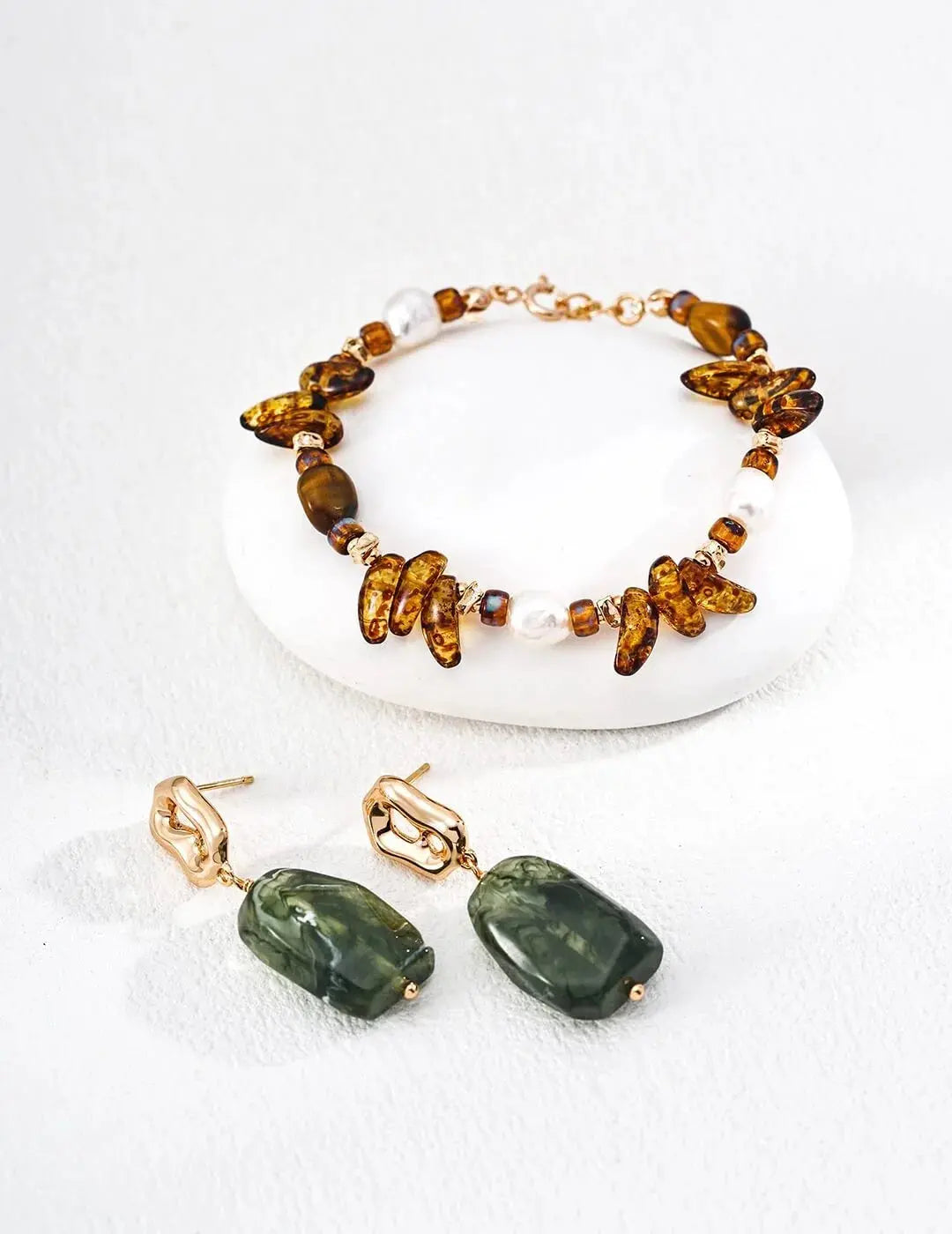 Pearl Czech Glass Tiger Eye Bracelet Glim Wink