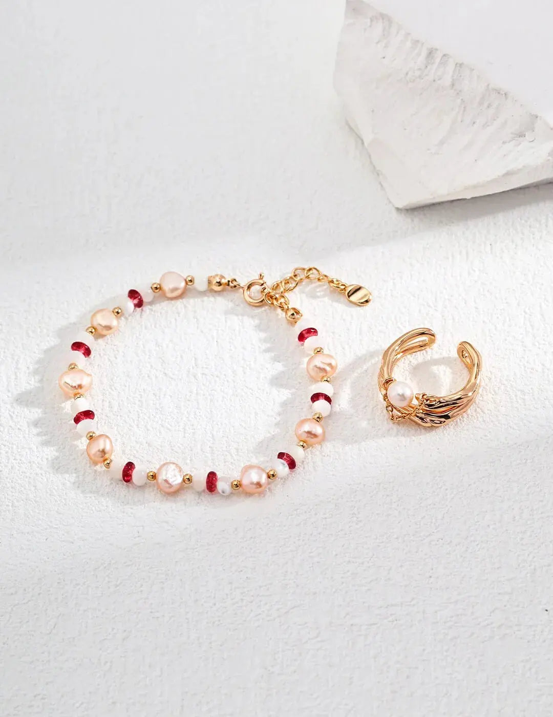 Mother of Pearl Ruby Bead Bracelet Glim Wink