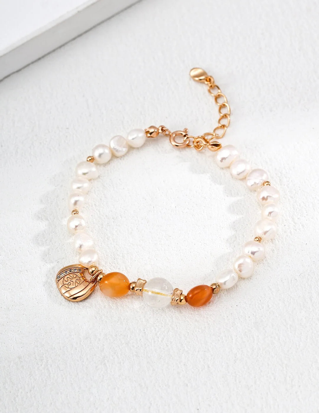 Red Agate Fortune Pouch Pearl Bracelet Glim Wink