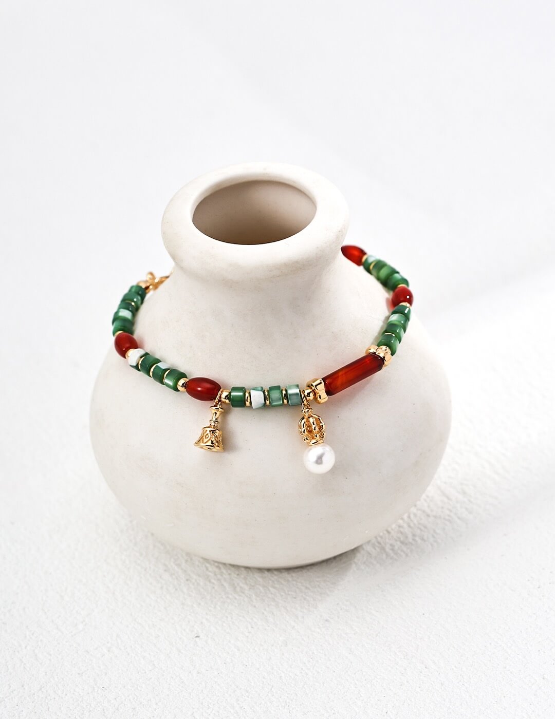 Red Green Agate Bracelet Glim Wink