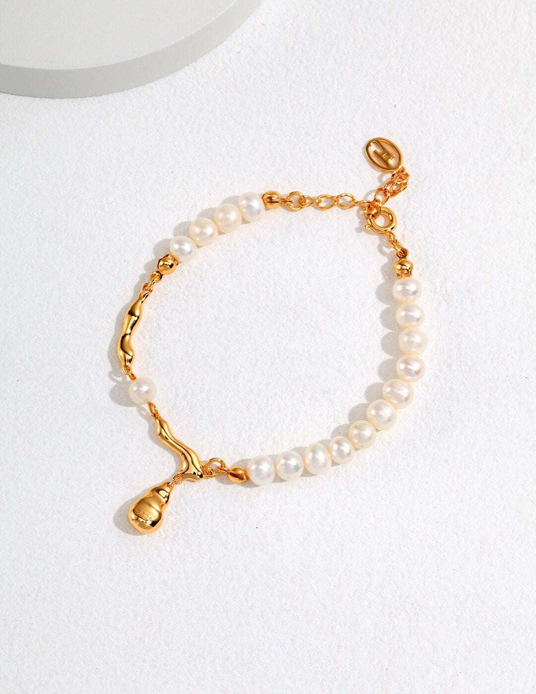Baroque Teardrop Pearl Bracelet Glim Wink