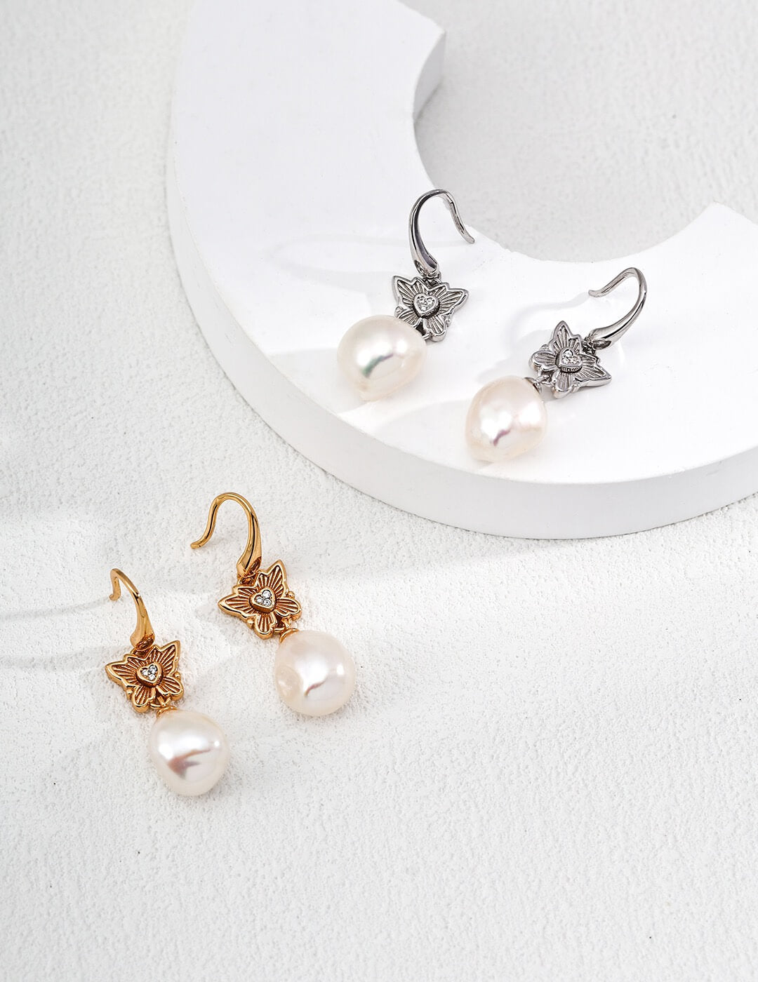 Butterfly Design Pearl Earrings Glim Wink