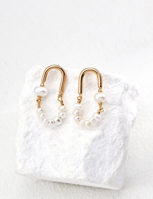 Paperclip Design Pearl Earrings Glim Wink