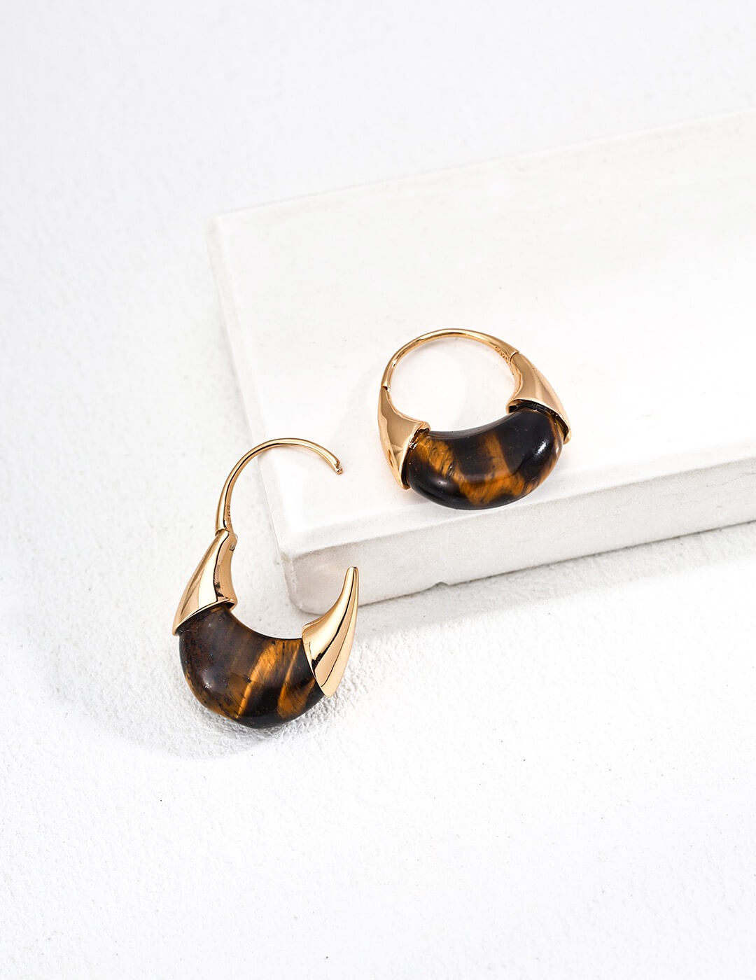 Wealth-Attracting Tiger's Eye Earrings Glim Wink