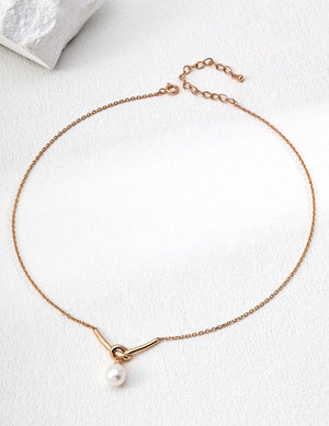 Knot Pearl Necklace Glim Wink