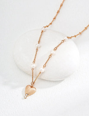 Pearl Heart Matte Pendant Necklace Glim Wink