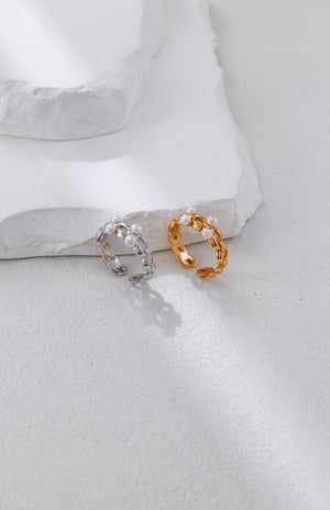 Braided Pearl Ring Glim Wink