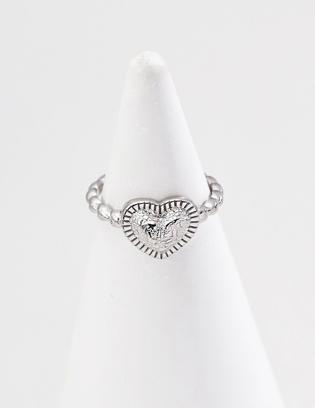 Heart-Shaped Stone-Textured Ring Glim Wink