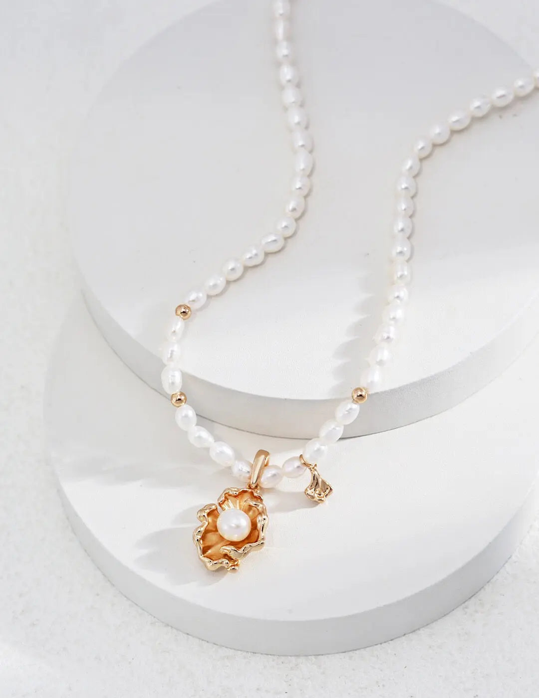 Pearl Wave Necklace Glim Wink