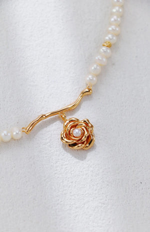 Rose Pearl Necklace Glim Wink