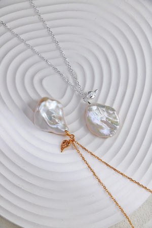Silver Petal Pearl Necklace Glim Wink