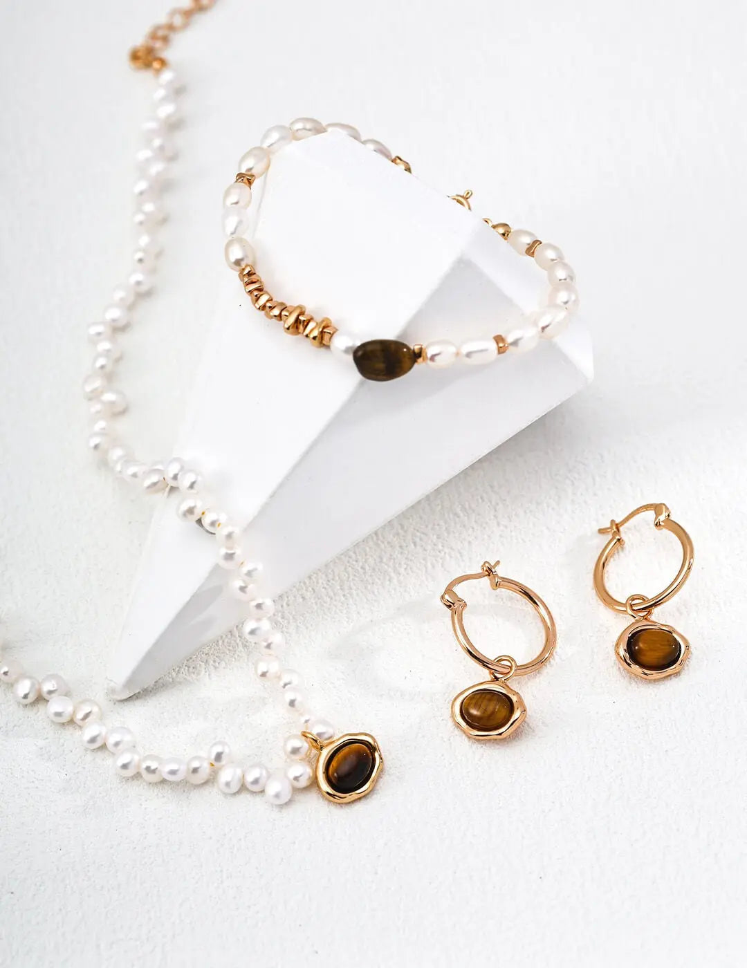 Tiger's Eye Pearl Jewelry Collection Glim Wink