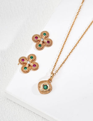 Matte Green Zircon Pendant Necklace Glim Wink